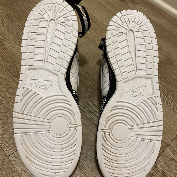 **PENDING SALE*** - Picture 4 of 10